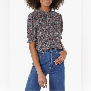 Amazon Essentials Women's Fluid Twill Short Puff Sleeve Smock Detail Shirt